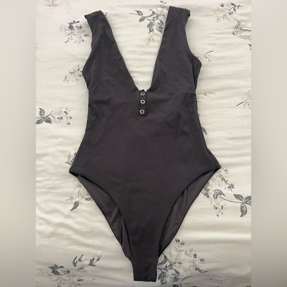Chic Zara bodysuit in charcoal